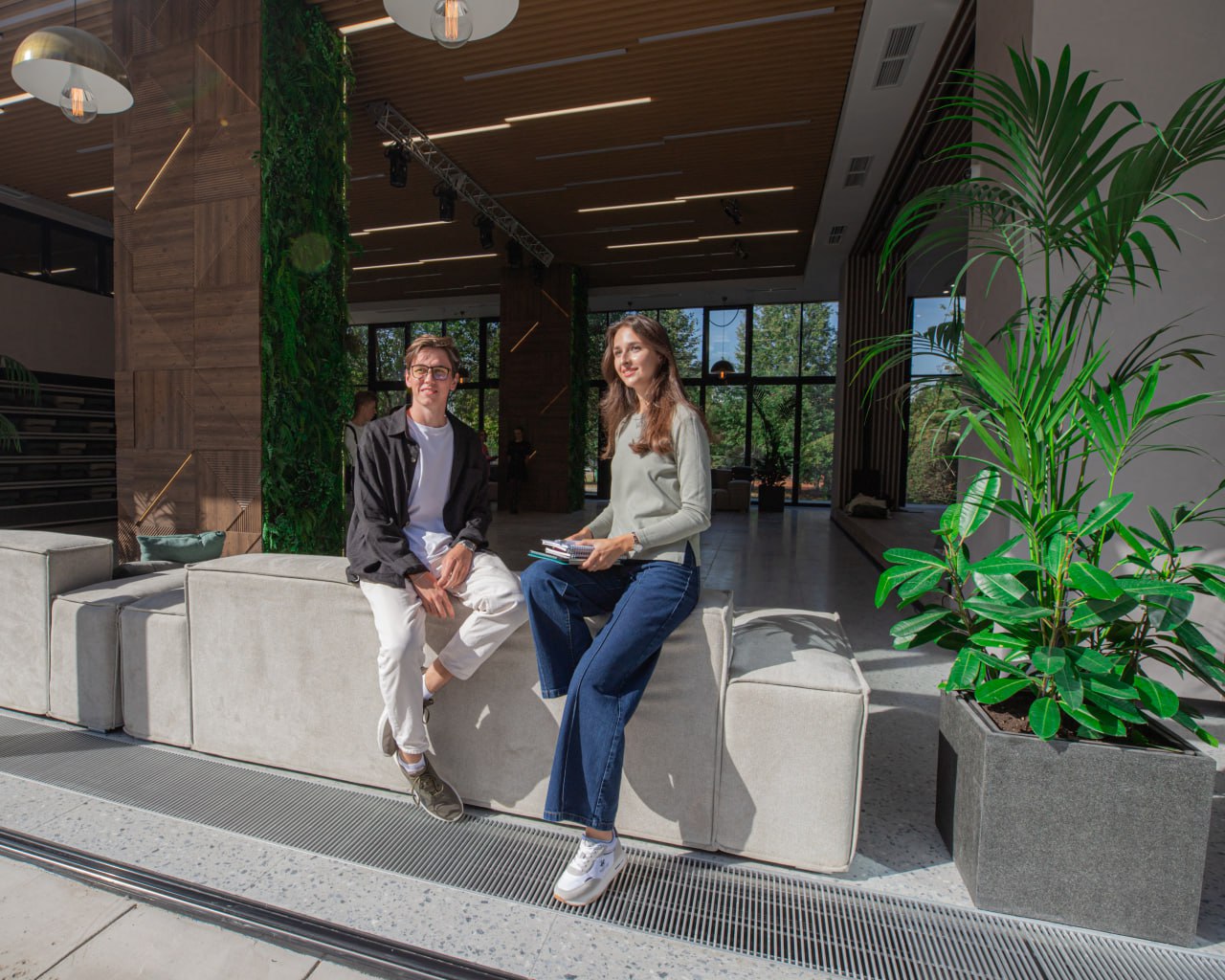 Институт фармации и биотехнологии